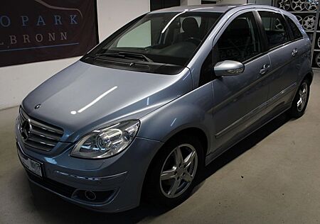 Mercedes-Benz B 200 *KLIMA*SHZ*AHK*SCHIEBEDACH*AUTOMATIK