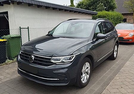 VW Tiguan Volkswagen 2.0 TDI SCR DSG 4MOTION Life Life