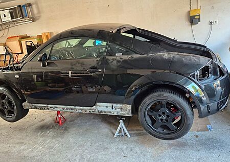 Audi TT Coupe 1.8T quattro 224 PS Chassis