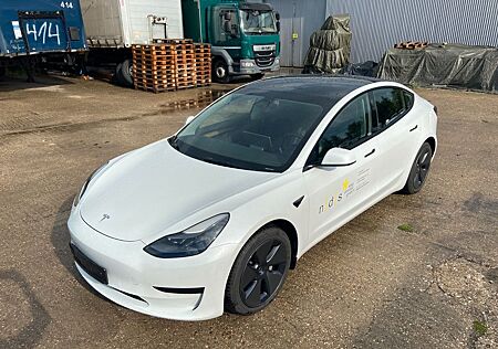 Tesla Model 3 Basis RWD
