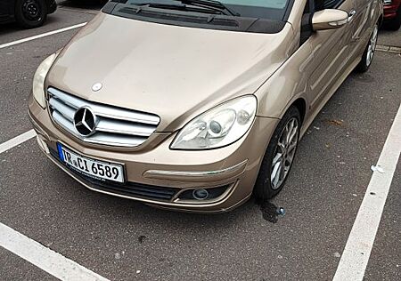 Mercedes-Benz B 170 -