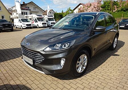 Ford Kuga Plug-In Hybrid Titanium AHK schwenkbar