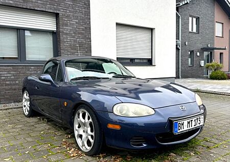 Mazda MX-5 1.6 16V 1.6 Cabrio