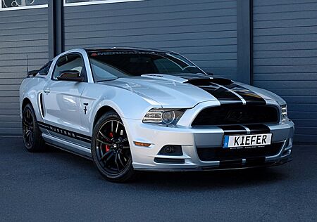 Ford Mustang V6 3.7/Xenon/Roush Performance/BTH/R18