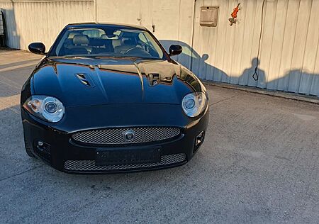 Jaguar XK Coupe / 4.2 XKR Coupe,Navi,Automatik