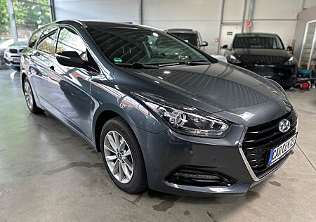Hyundai i40 cw blue Premium Navi|Kamera|SHZ|AHK|Xenon