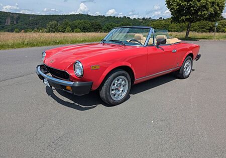 Fiat 124 Spider Turbo