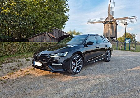Skoda Octavia 2.0 TDI DSG 4x4 RS Combi RS