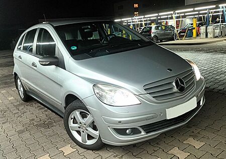 Mercedes-Benz B 200 Special Edition Special Edition TÜV neu