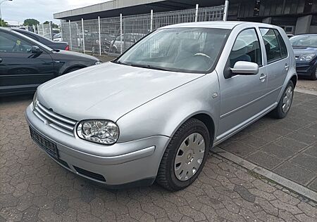 VW Golf Volkswagen 1.6 Trendline, Euro 4, Klima,185.000 KM