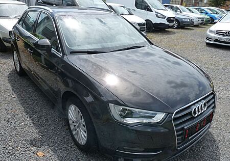 Audi A3 Sportback 1,4l TSI Ambiente Bi-Xenon