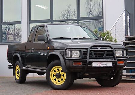 Nissan PickUp 4x4 2.4 2.Hand