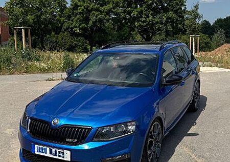Skoda Octavia RS 2.0 TDI DSG Combi Pano/AHK/Stan