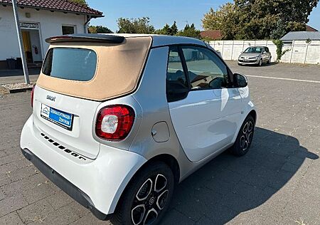 Smart ForTwo cabrio AT Neuwertig 20800km Verdeck beige