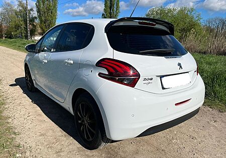 Peugeot 208 Urban Move 82 Klima, TÜV und Inspektion neu