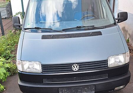 VW T4 Caravelle Volkswagen 2,5-l-Otto Standard