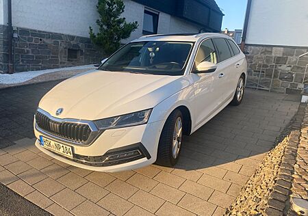 Skoda Octavia 1.5 TSI ACT STYLE COMBI STYLE