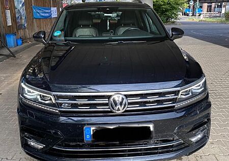 VW Tiguan Allspace Volkswagen 2.0 TDI SCR DSG 4MOTION Comf...