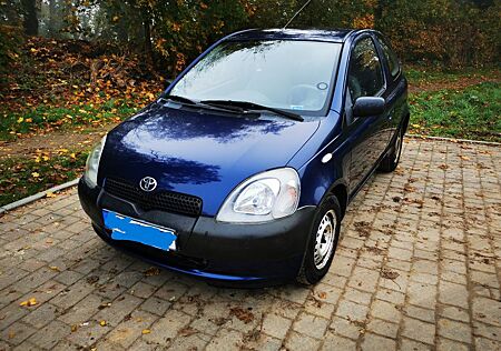 Toyota Yaris 1.0 Klima TÜV 18 Monate