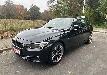 BMW 330d Touring *SPORTLINE - PANO - NAVI*