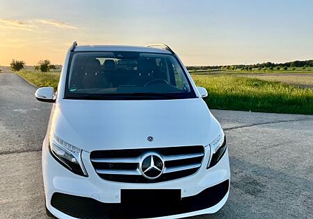 Mercedes-Benz V 220 V220 Edit.+lang+LED+Liegepak.+AHK+2 Schiebetüren