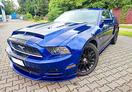 Ford Mustang V6