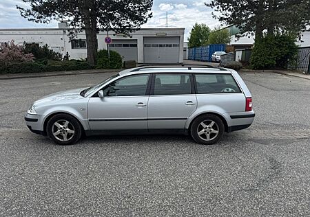 VW Passat Variant Volkswagen 1.6 Trendline Variant