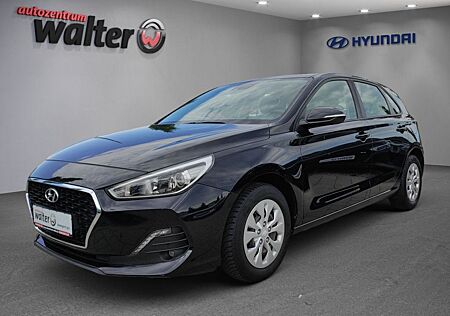 Hyundai i30 1.4l Select Navi Paket/ Rückfahrkamera/ Einp