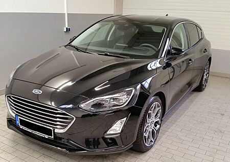 Ford Focus 1.5 Titanium 150PS Premiumausstattung