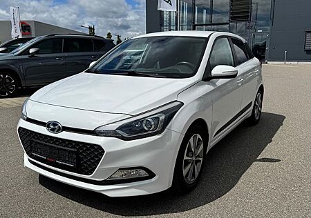 Hyundai i20 1.4 Trend Facelift|Klimaauto|PDC|Tempo|SHZ|