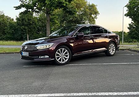 VW Passat Volkswagen 2.0 TDI SCR 140kW DSG 4MOTION Highlin...
