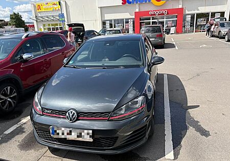 VW Golf Volkswagen 2.0 TSI BMT GTI GTI