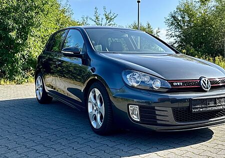 VW Golf Volkswagen 2.0 TSI DSG GTI GTI