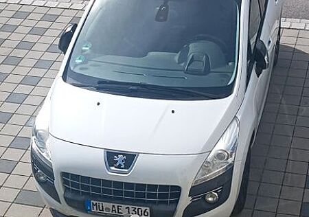 Peugeot 3008 Allure 155 THP Automatik Allure ,Neue TÜV