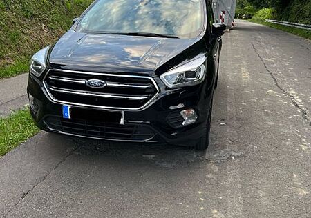 Ford Kuga 2,0 TDCi 4x4 132kW COOL & CONNECT PSh C...