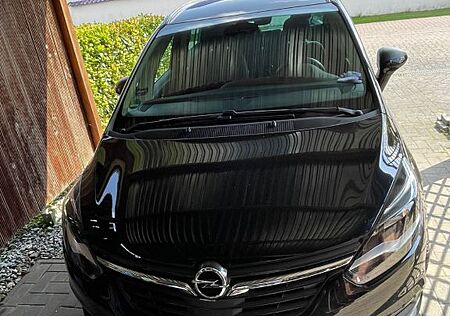 Opel Zafira Tourer - 120er Edition (AHK, Navi, PDC)