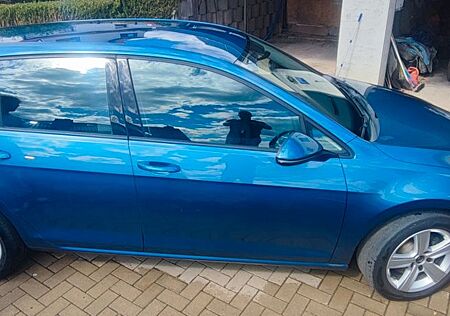 VW Golf Volkswagen Golf7 1.2i 16V TSI BlueMotion Baujahr 04.2013