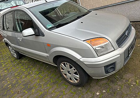 Ford Fusion 1,6 16V Style Style