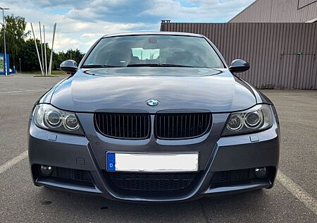 BMW 330i - E90 - M-Paket 258 PS