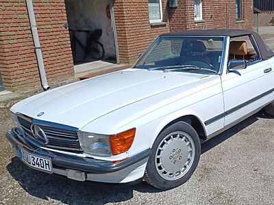 Mercedes-Benz SL 560
