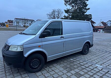 VW T5 Transporter Volkswagen 1.9 TDI