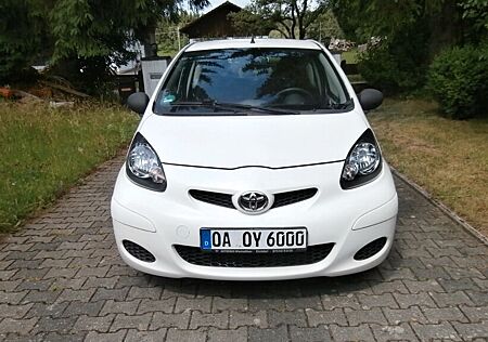 Toyota Aygo (X) Aygo (X) 1,0-l-VVT-i -