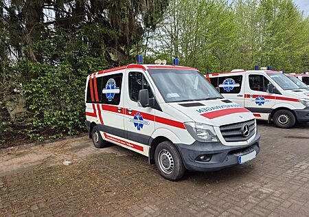 Mercedes-Benz Sprinter Mercedes Rettungsdienst RTW krankenwage
