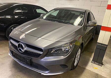 Mercedes-Benz CLA 180 CDI d Leder