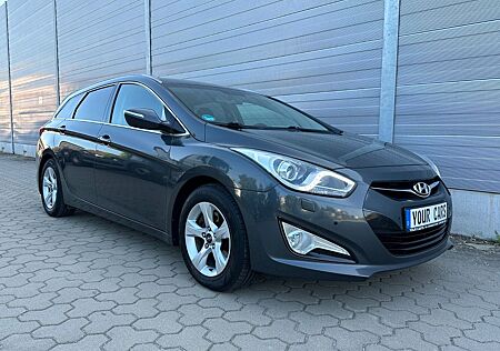 Hyundai i40 cw Style,Leder,Kamera,4Sitzhzng,Xenon,Navi