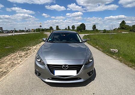 Mazda 3 2.2 SKYACTIV-D 150 Center Line