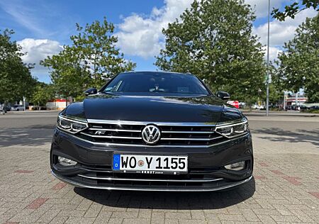 VW Passat Volkswagen 2.0 TDI SCR DSG Elegance