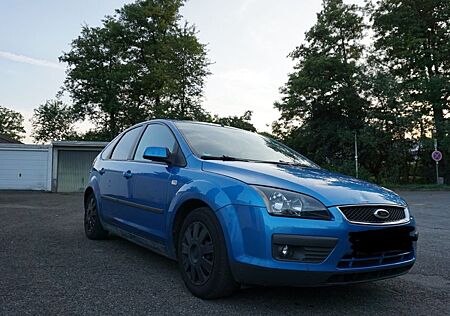 Ford Focus 1,6 Ti-VCT Sport Sport