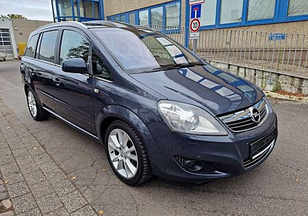 Opel Zafira B Innovation /Automatik / 7.Sitze /Panora