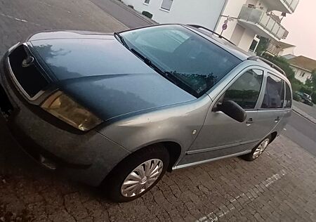 Skoda Fabia Combi 1.4 16V 74 kW